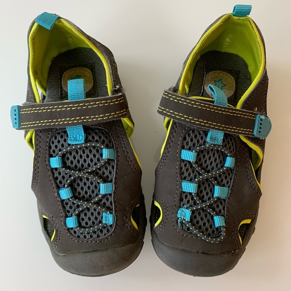 Carter's Shoes Carters Bump Toe Sandals Size Poshmark